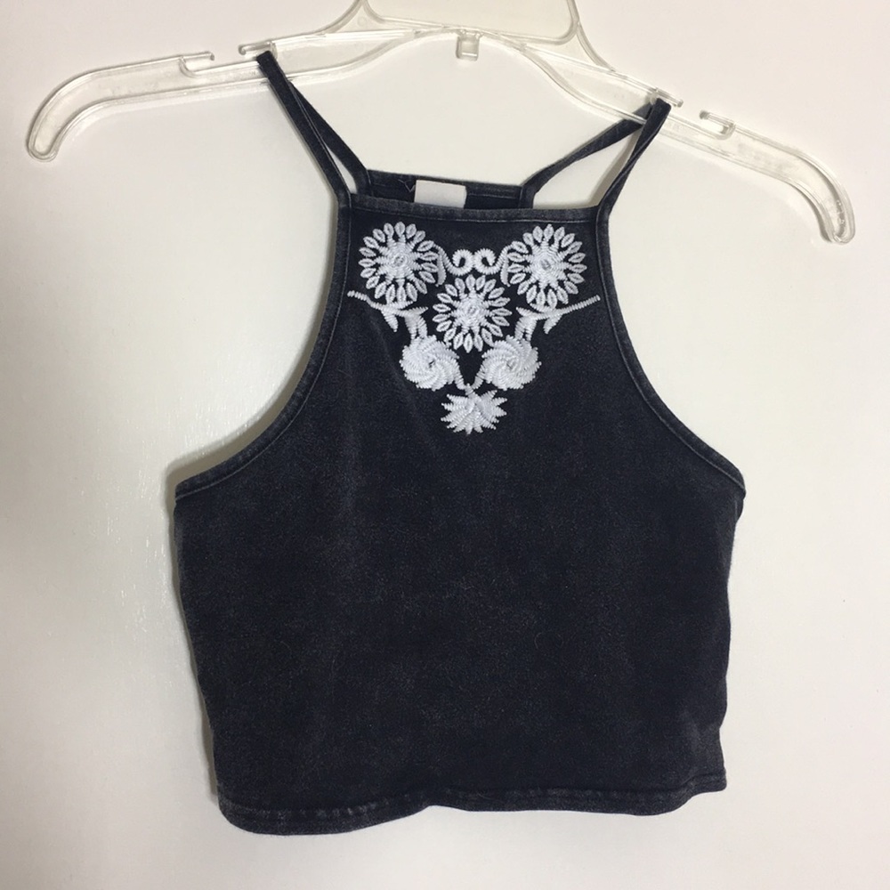 Embroidered Floral Stretchy Crop Top
